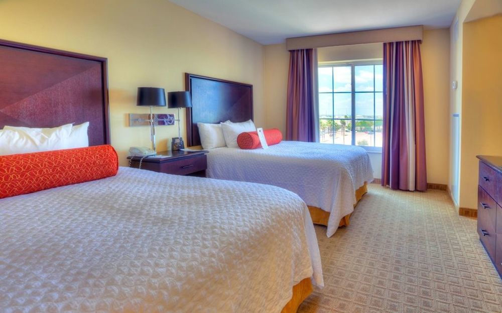Embassy Suites By Hilton Laredo Rom bilde
