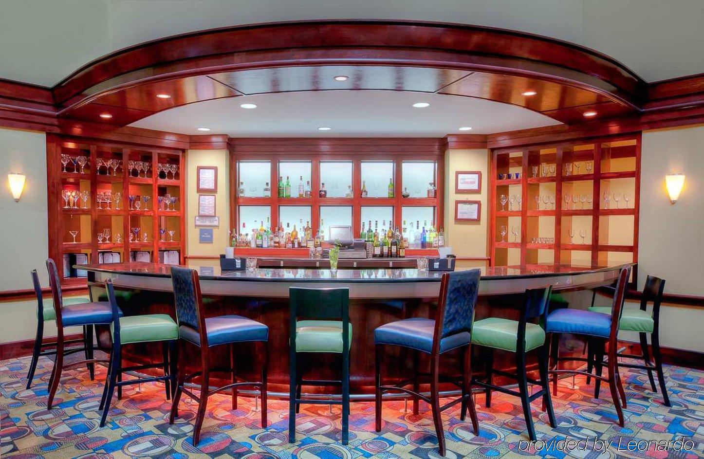 Embassy Suites By Hilton Laredo Restaurant bilde