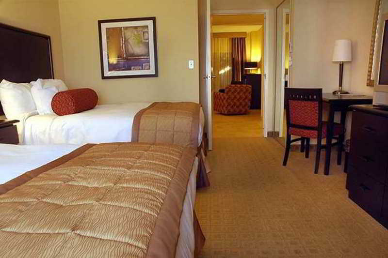Embassy Suites By Hilton Laredo Eksteriør bilde